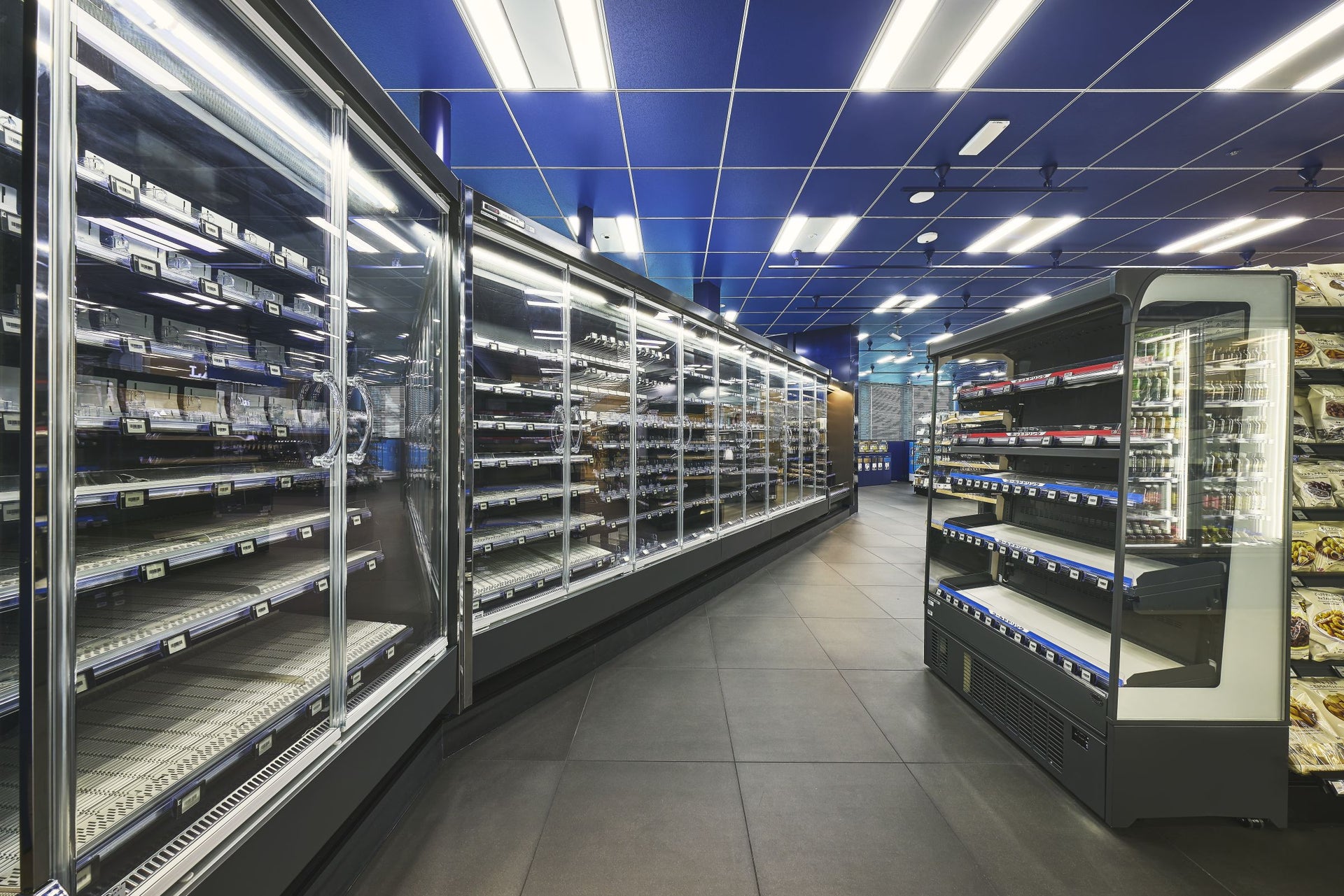 ローソン S KDDI高輪本社店4